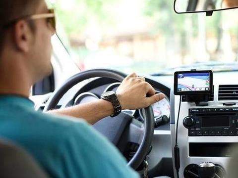 车辆出现以下三种情况，就要及时更换火花塞，不然很可能出问题