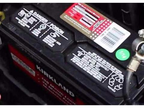 汽车蓄电池寿命有多长？修车工：有这几种表现，可能电瓶快没电了