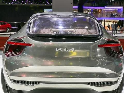 有21块屏幕的车，无后视镜、隐藏式门把手，车迷：敢量产就敢买