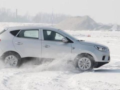 一场暴雪把新能源车安排得明明白白