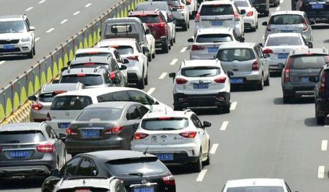 加塞要小心，容易刮蹭，保险也赔的少