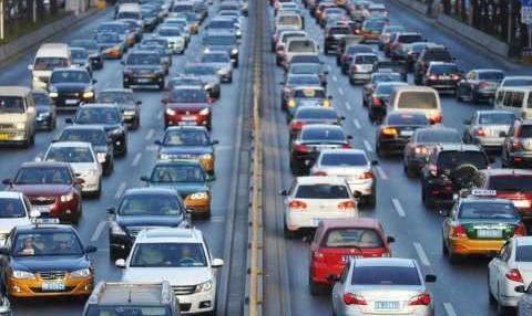 电动车不让骑，还要考驾照，老人怎么接孩子上下学？