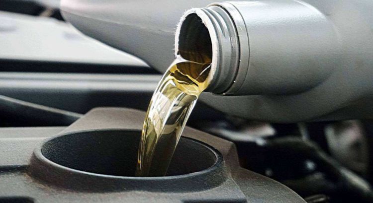 “中国式养车”3大怪象，专家摇头：都是穷人思维在作怪，要改掉