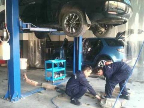 新车首保后，为啥很多人都不回4S店保养？车主：吃一次亏还不够