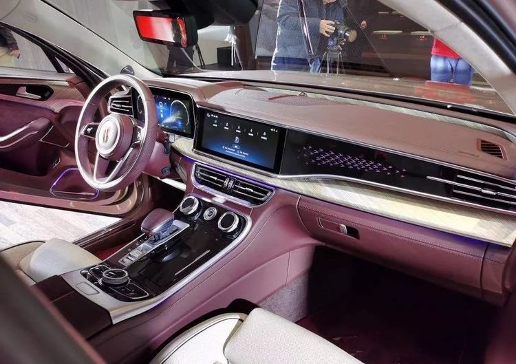 十万能买到自动挡合资车吗?Model 3 和宝马3选谁?