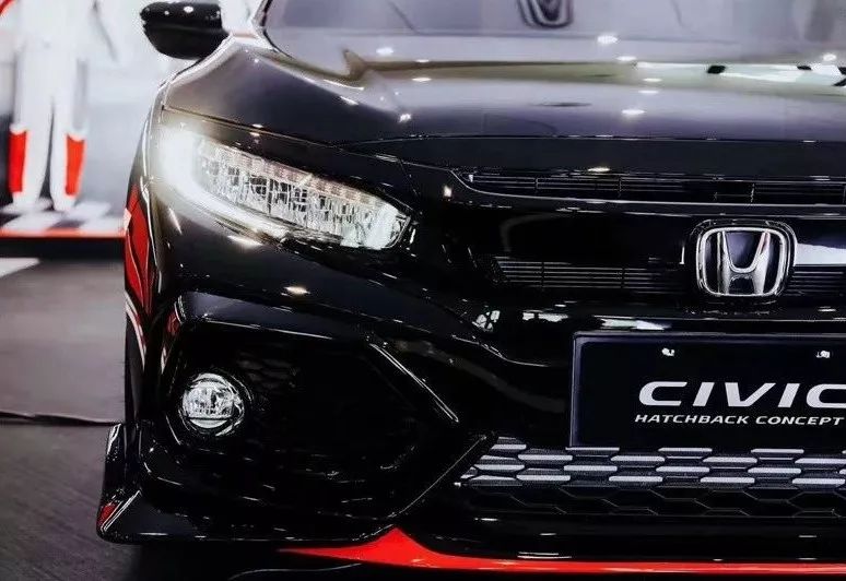 十几万拥有手动思域Type-R?东本两厢思域改装车爆出!