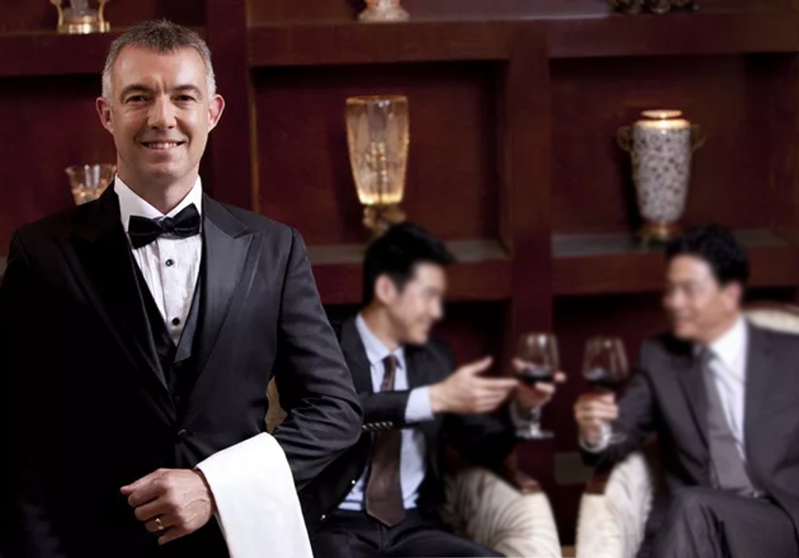 根据消息来源披露：维吾尔族美女性男管是什么？怎么找到靠谱的伴侣管理方法？