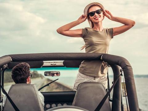 汽车天窗有利有弊！天窗是否实用？