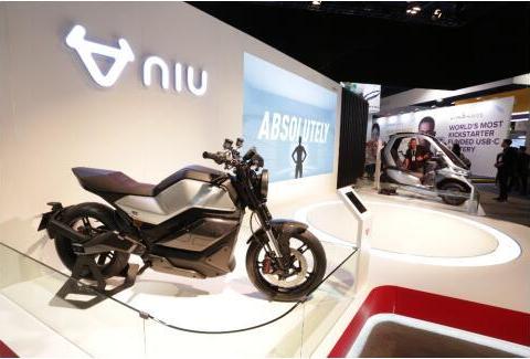 小牛电动车参展CES，三年老用户告诉你换新很有必要