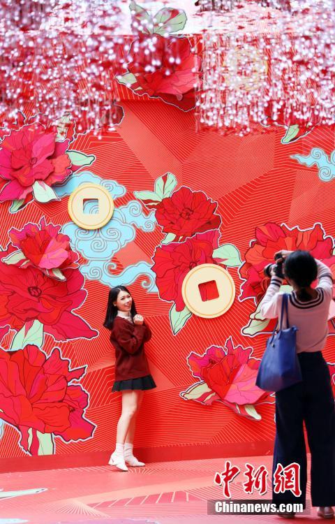 香港年宵集市和新春装饰陆续登场香港年宵集市和