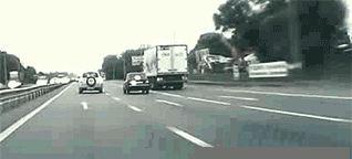 汽车长途自驾或返程：轮胎、刹车、机油、冷却液必须检查