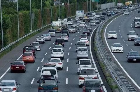 @秦皇岛人，今年起这些费用大幅下降！有的直接免费！