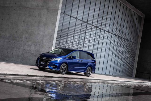 为啥买油电混动的人都说后悔了？内行人说出实情，现在知道还不晚