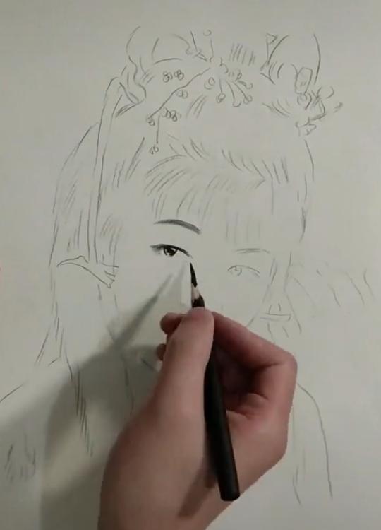 美术生手绘最美黄蓉,用两天时间被质疑,看到成品反手一个赞