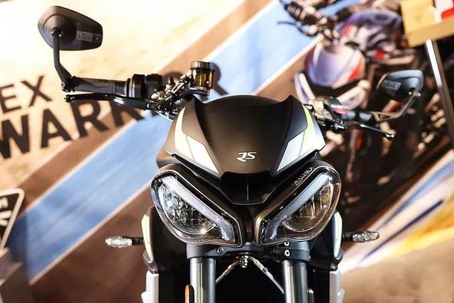 售价13.67万，2020款凯旋Triple RS 765实拍，国内上市可期