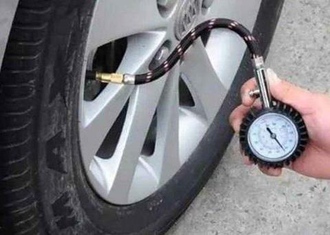 在跑长途前，应该如何检查车辆