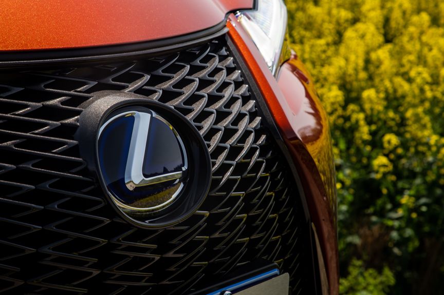 豪门之争丨雷克萨斯、沃尔沃在笑,谁在挣扎?