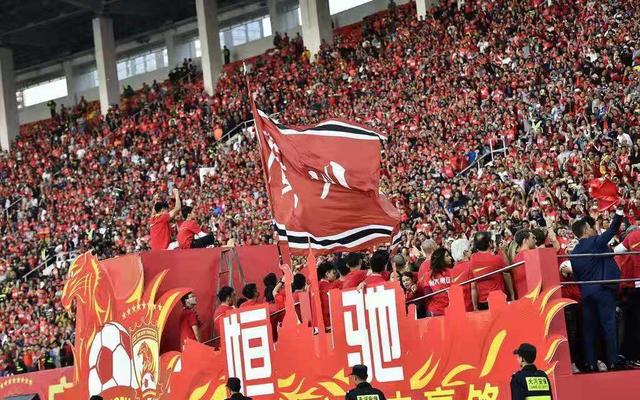 主场表现强势加之外线火力全开 使布鲁克林篮网成为季后赛有力争夺者