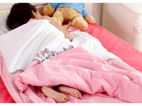 冬天别让宝宝这样睡觉，4个误区让孩子易感冒，还影响发育，坑娃