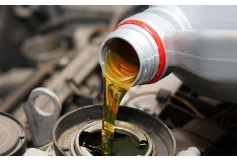 真的是五千公里换一次机油？修车师傅：这才是机油更换时间对照表