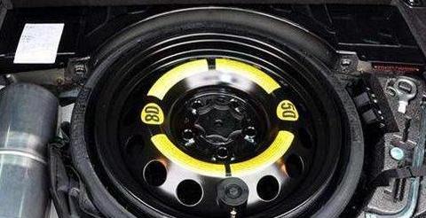 备胎放在车里5年没用过，需要更换吗？这篇文章来给你答案！