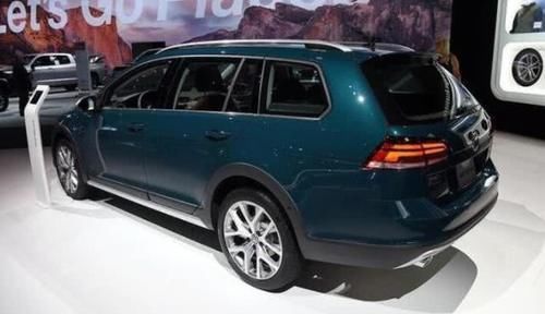 高尔夫家族再添“新战将”！一身进口套件加持，搭1.8T引擎或21W