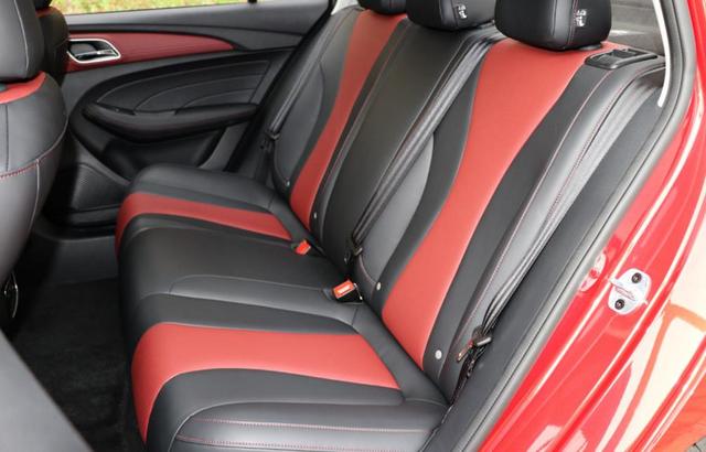 3款国产紧凑型轿车有优惠,最低4.99万,还要买合资车?