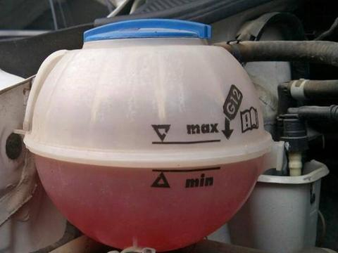 车上一些油液要多留意，驾驶安全无小事！