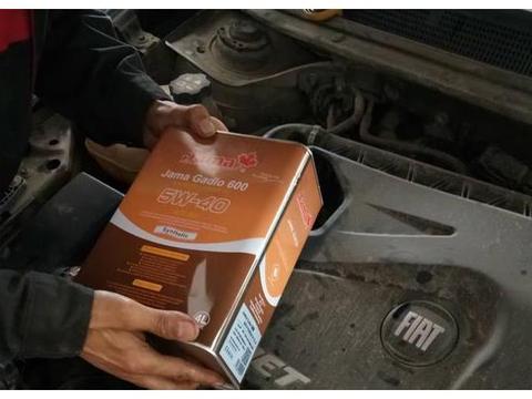 5千公里换机油是“套路”？4S店：1万公里换油更是“扯淡”！