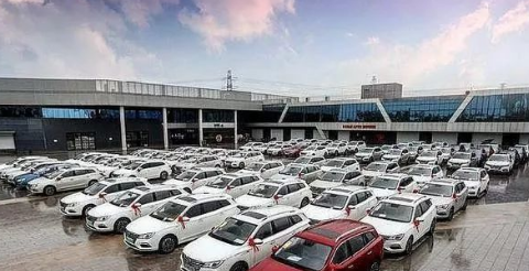 汽车市场遇“寒潮”，无人买车，究竟怎么做，才能让老百姓买车？