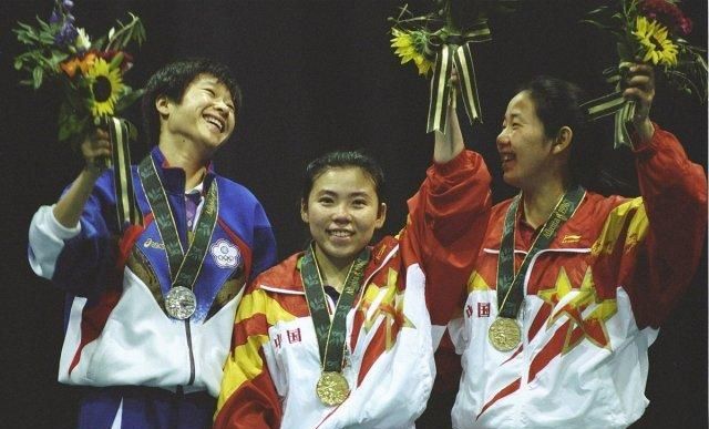 中国第一位女乒奥运冠军,曾离开国家队定居台湾