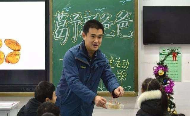 被高学历家长辅导作业,研究生孩子说
