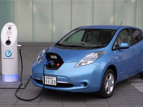 电动汽车开一年，能省出多少油钱？老司机：先算完这笔账！