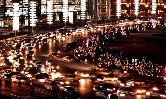 你可能不知道,但腾讯、吉利、奥迪甚至保时捷,都在研究飞行汽车