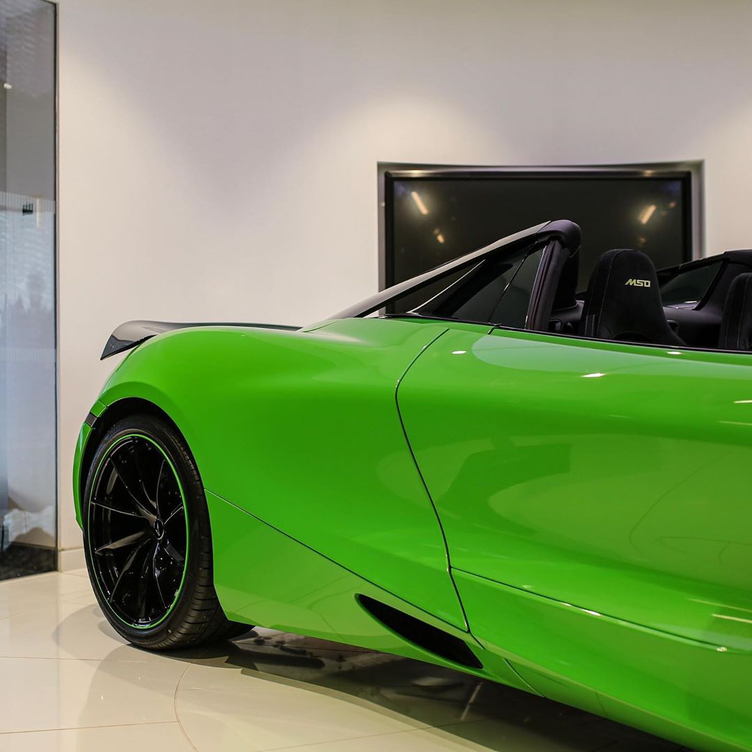 迈凯伦720S Spider实车 帅气的造型