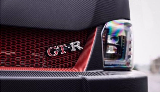 把GT-R引擎塞进一台海狮?牛人打造面包车霸王,样子霸气无比