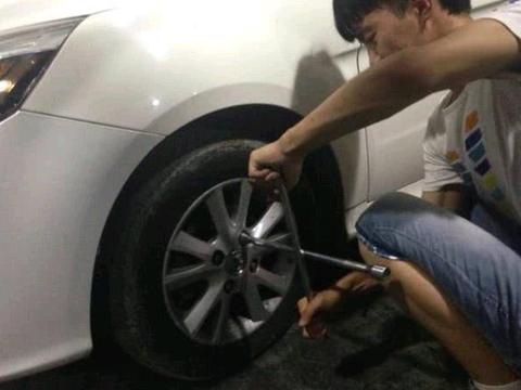 这4项救援服务不收钱，高速上也能叫，别多花钱叫拖车