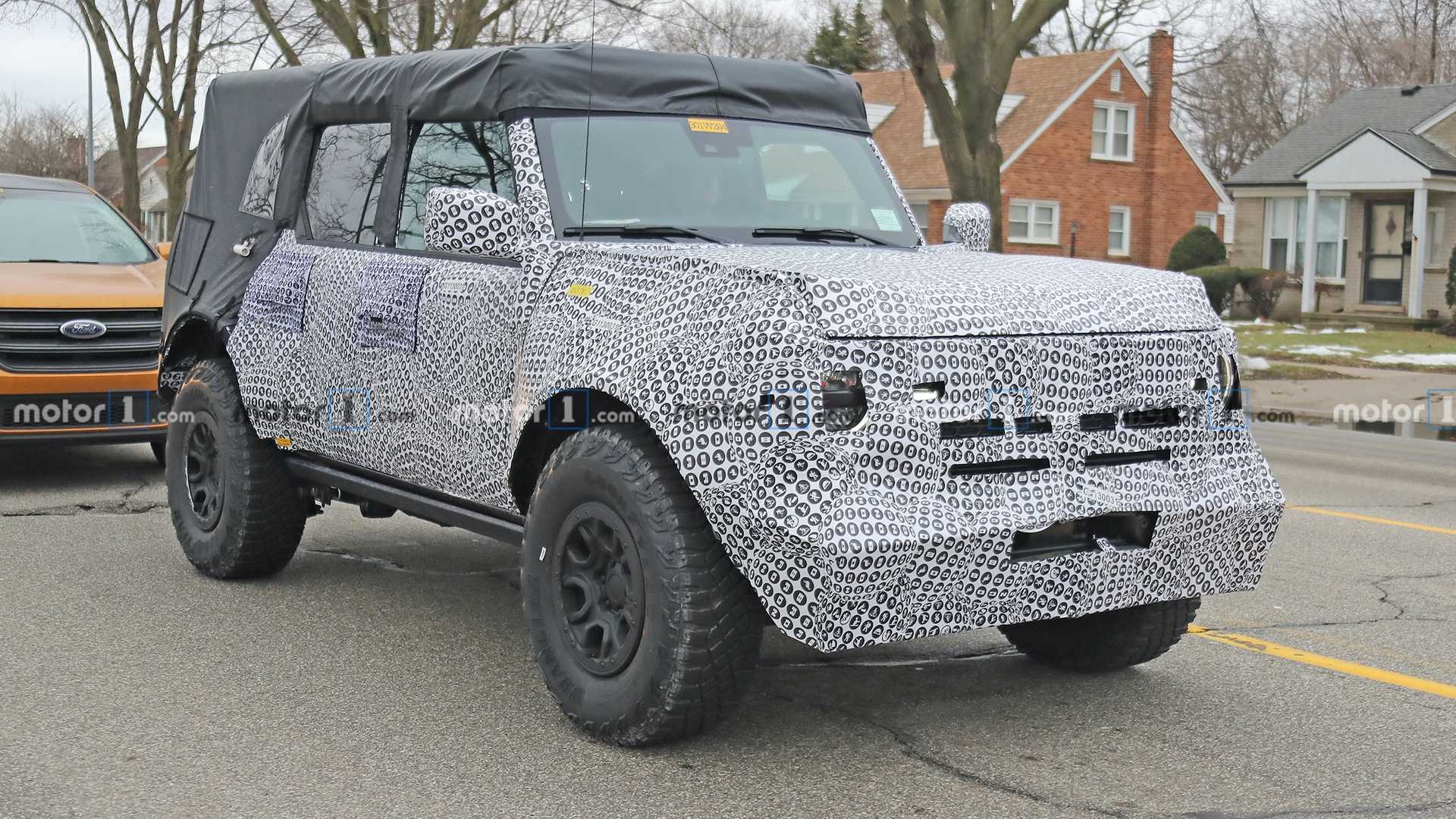 福特专业级越野SUV曝光,竞争Jeep牧马人,丰田普拉多