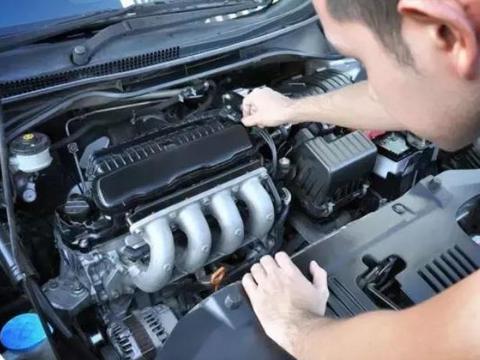 提车时，如何检查车子你会吗？注意细节想买到问题车都难