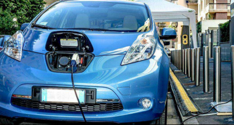 驾驶电动汽车回家有什么要注意呢？