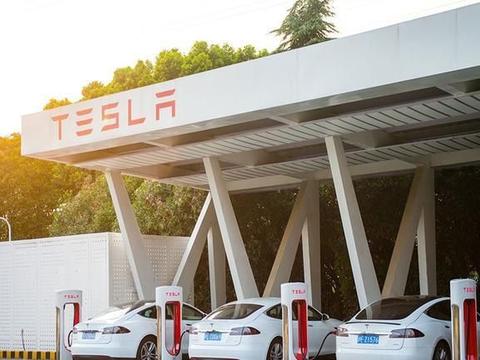 特斯拉针对疫情推出这项政策，车主吐槽不断：这是啥“鬼操作”