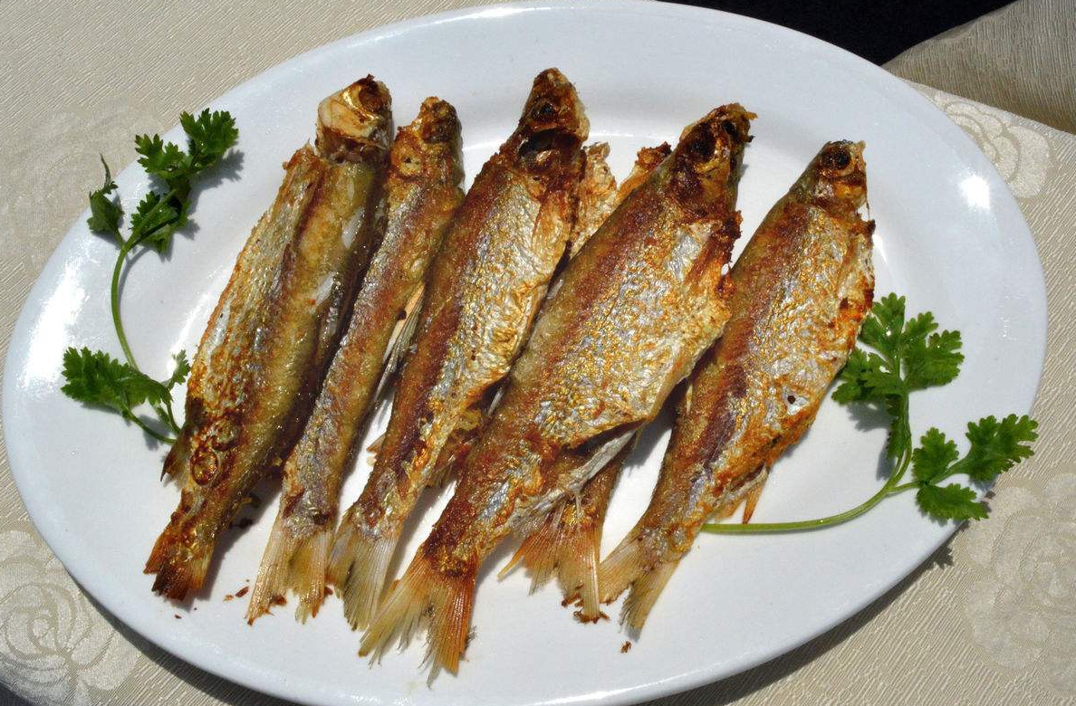 胶东农村的经典美食，青鳞鱼这样加工，才能吃出不一样的好滋味-搜狐大视野-搜狐新闻