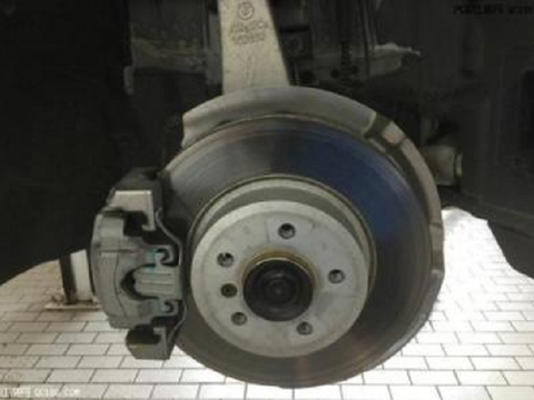 汽车刹车异响什么原因，该如何处理