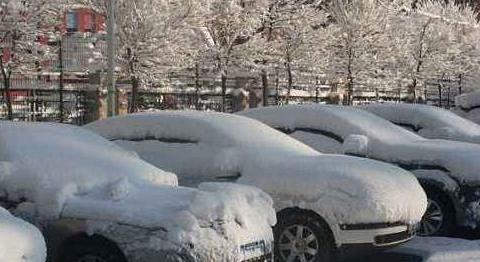 看完雪景后，还得会养护爱车哦！