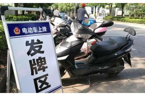 电动车替代品终于亮相，无需加油充电，车主们：终于盼到了