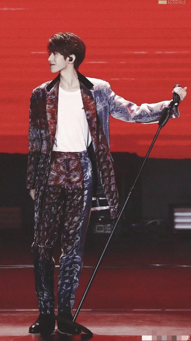 蔡徐坤体重 新浪（移动端）