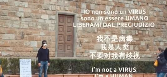 中國留學生意大利街頭反歧視：我不是病毒是人類