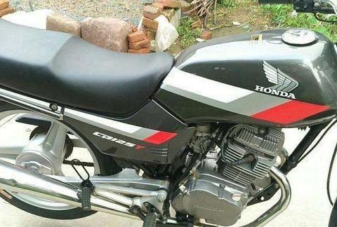 车友问，本田CB125T载人骑行怎么样？