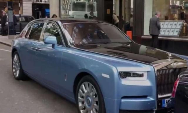 为啥老司机停车时专挑豪车旁边停？看完才发现，姜还是老的辣