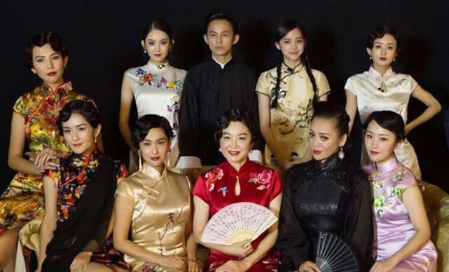 杨幂新综艺: 新综艺来了,拟邀杨幂、赵丽颖、刘亦菲五位当红85花,做梦呢? 新综艺来了,拟邀杨幂、赵丽颖、刘亦菲五位当红85花,做梦呢?